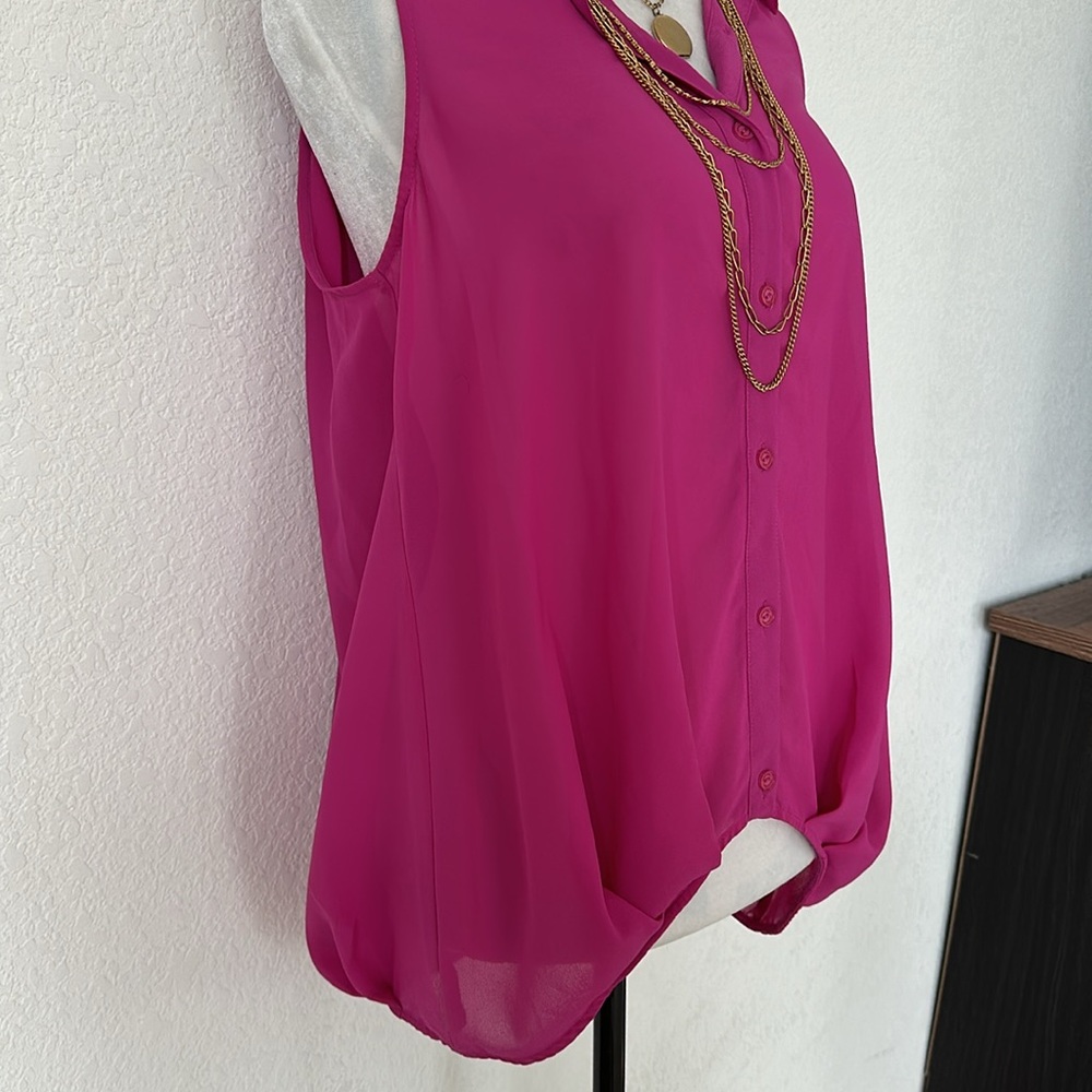 E Leigh’e Bold Collared Button Down - image 4